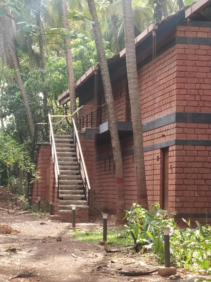 The Orchard Resort Belgaum Exterior foto